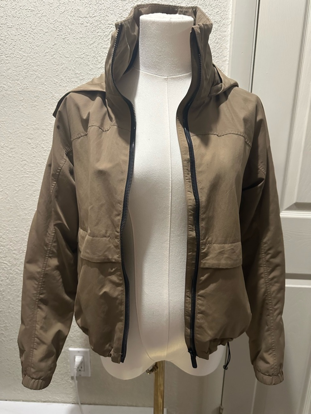 LULU LEMON EFFORTLESS JACKET WINDBREAKER - Picture 5 of 7